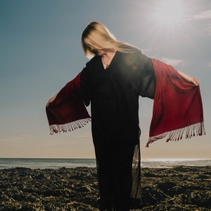 Astrid Williamson — Scottish Singer, Composer, Writer